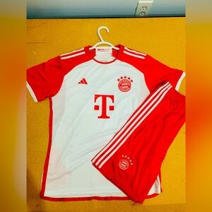 Fc bayern munchen full home kit